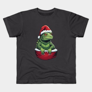 Lizard in santa hat christmas pocket design Kids T-Shirt